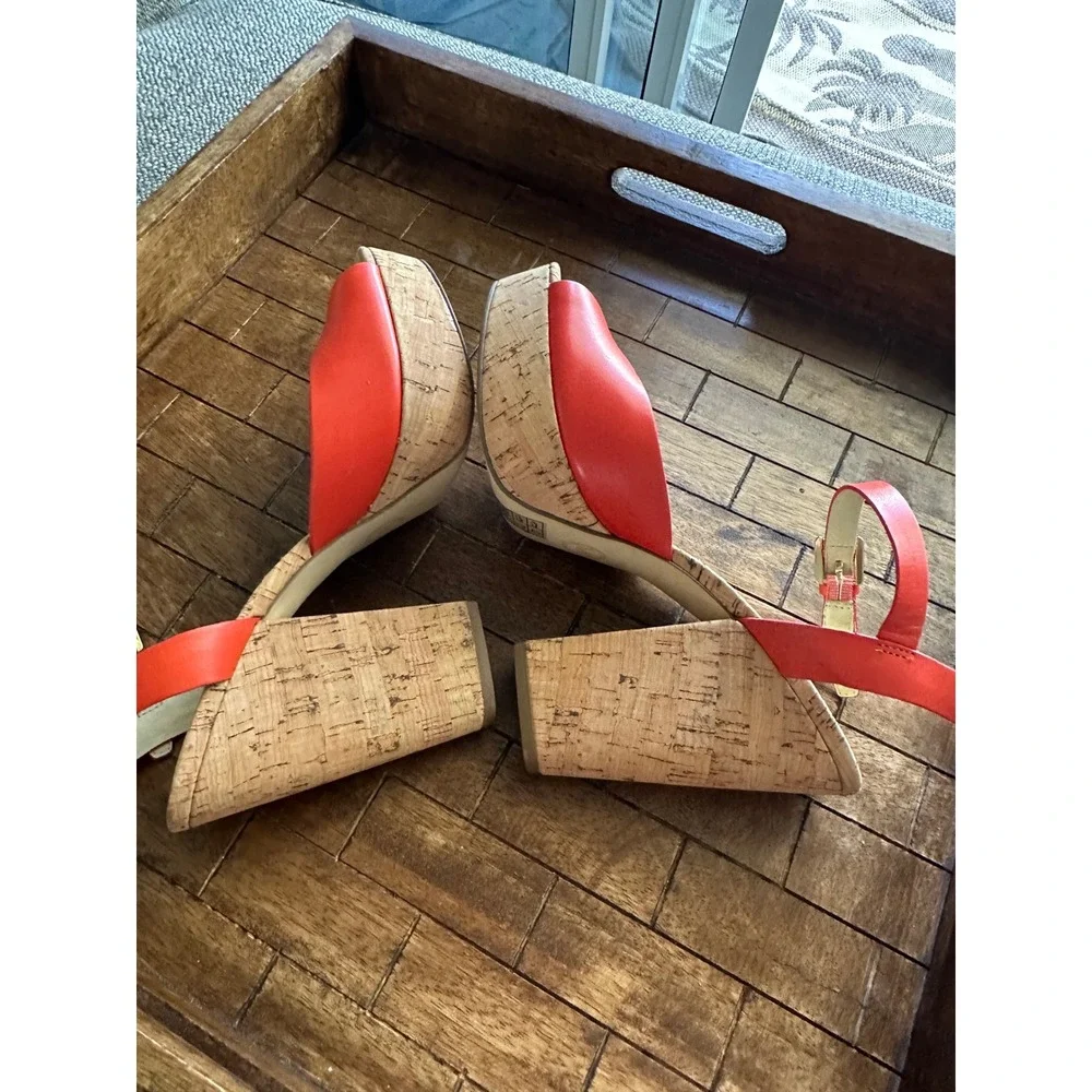 Michael Kors Natalia Mandarin Leather Platform Sandals Heels size‎ 8 EEUC